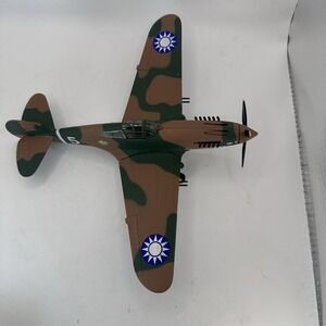 LIBERTY‎ CLASSICS COCKPIT TOYS P-40B TOMAHAWK 1ST PURSUIT SQ AVG 1:44 45 OF 2500